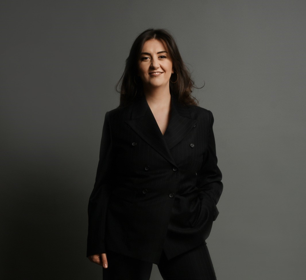 a4b7c044-930a-4ac4-bb74-14b7e5a5ad35-1